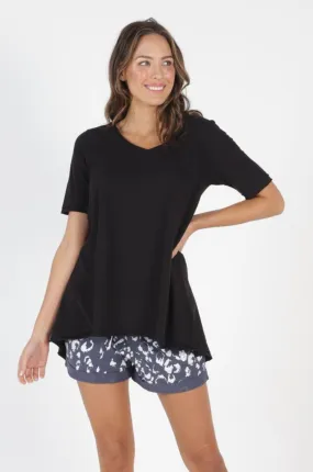 Betty Basics Noosa V-Neck Tee in Black